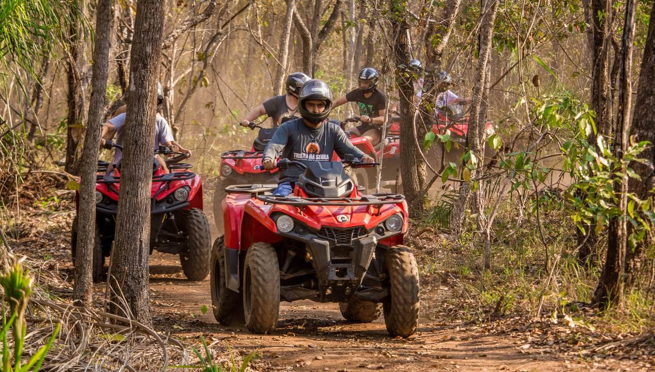 Quadriciclo Trilha da Serra — passeio em Bonito, MS