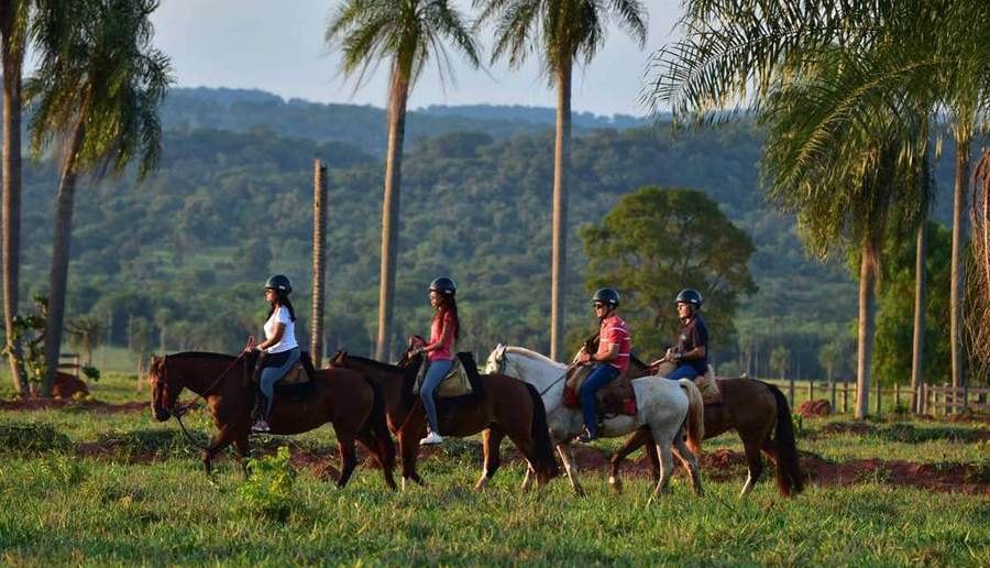 Cavalgada Rio da Prata — passeio em Bonito, MS